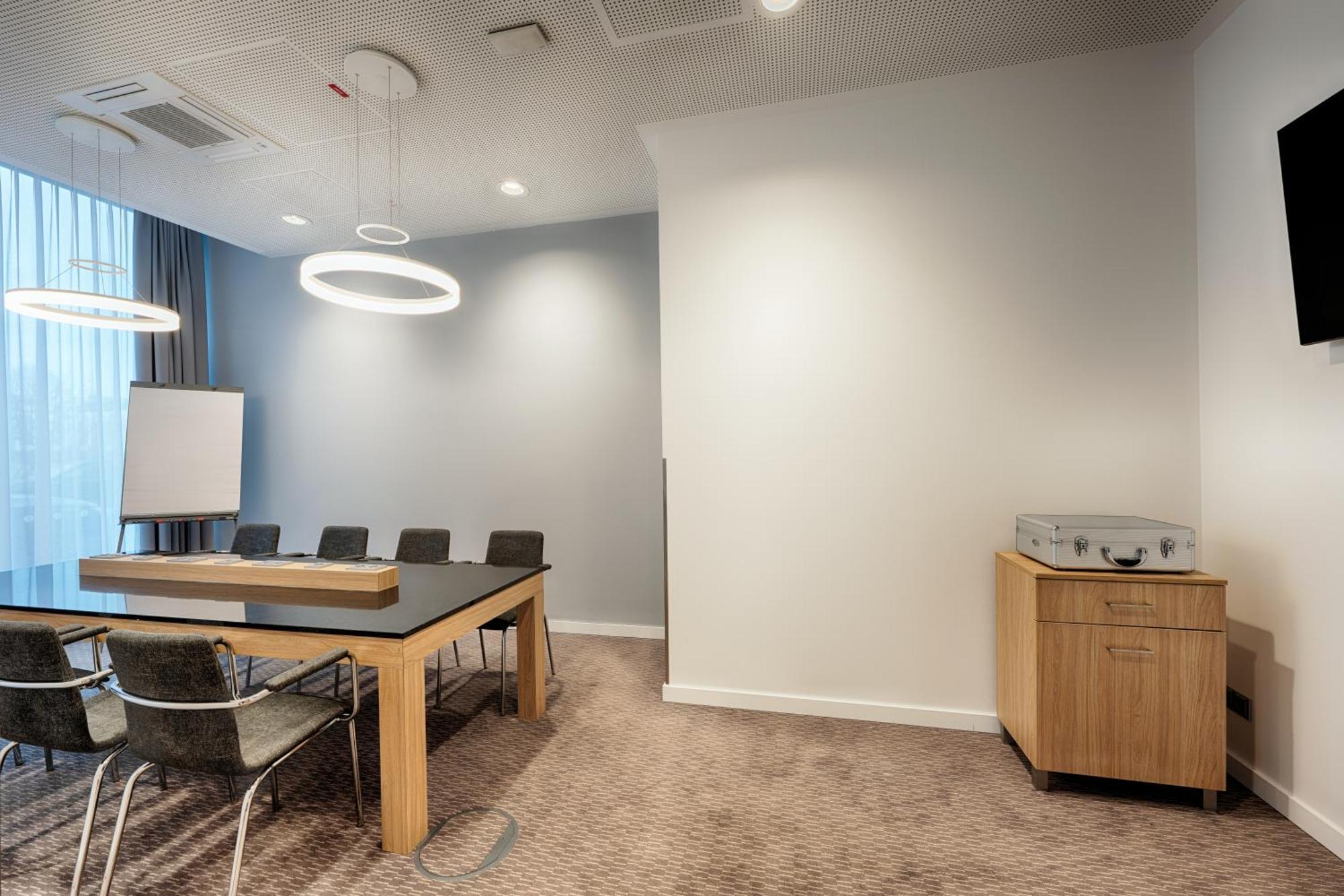 Premier Inn Leipzig City Hahnekamm Екстер'єр фото
